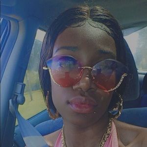 Meet your Posher, Ciara